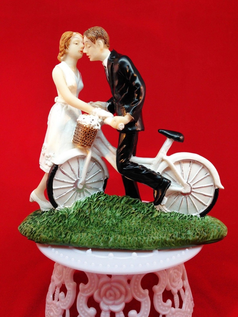 unique wedding cake toppers #1