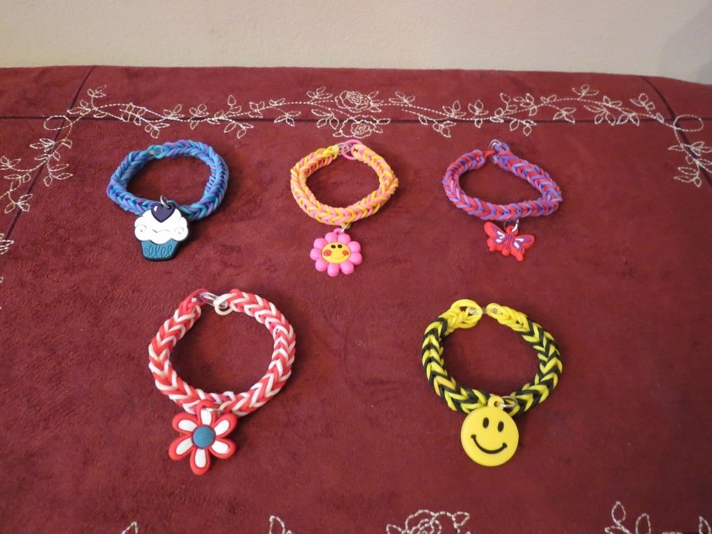 custom rubber band bracelets