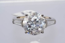 unique 3 stone engagement rings